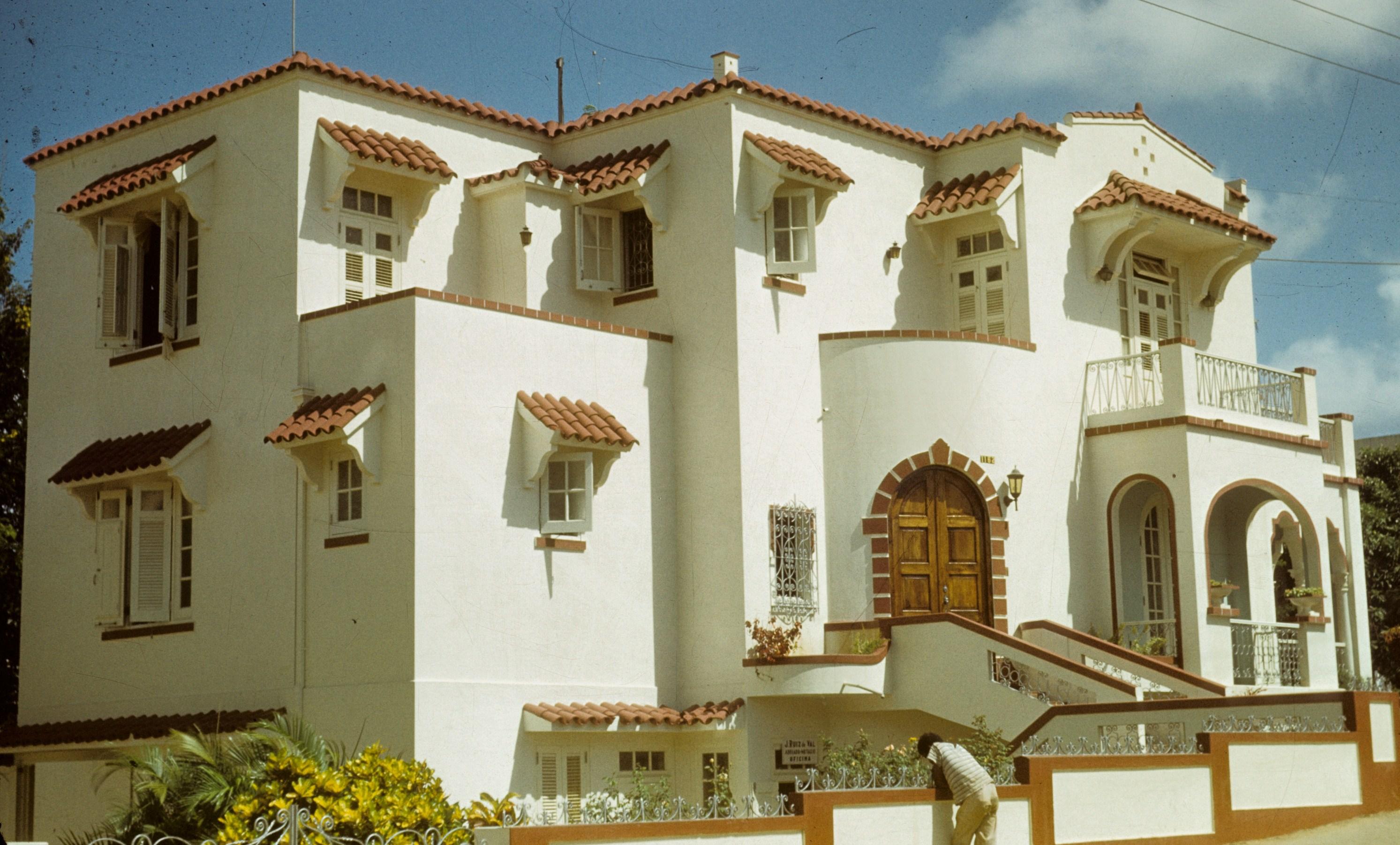 Antigua Residencia de la familia Ruiz de Val (1940) - San Juan (Río Piedras) - Pedro Adolfo de Castro - Foto Histórica